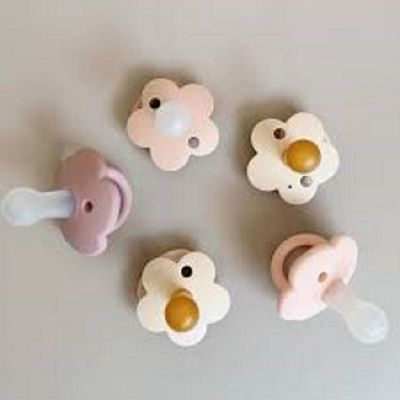 Pemasok Mesin Cetak Injeksi Silikon LSR Vertikal hemat energi untuk Baby Soother