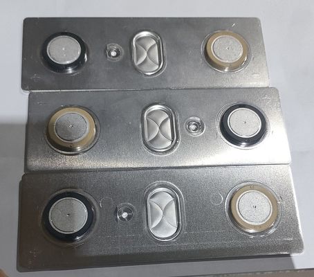 Mesin Cetak Injeksi Warna Ganda Vertikal 120 Ton Untuk Penutup Baterai Energi Baru