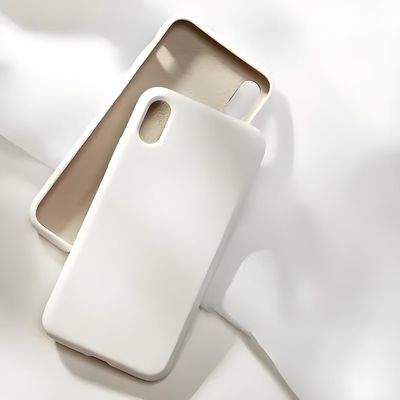 Mesin Cetak Injeksi Produk Plastik Vertikal Respons Tinggi Untuk Membuat Casing Ponsel