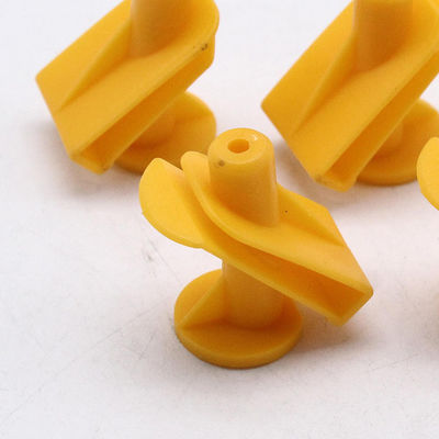 Plastik kendaraan bagian bawah tubuh Mount Clips Membuat Mesin Single Slide Vertical Injection Molding Machine