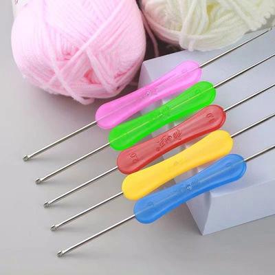 Produktivitas Tinggi Vertikal Mesin Cetakan Injeksi Kecepatan Tinggi Membuat Crochet Hook